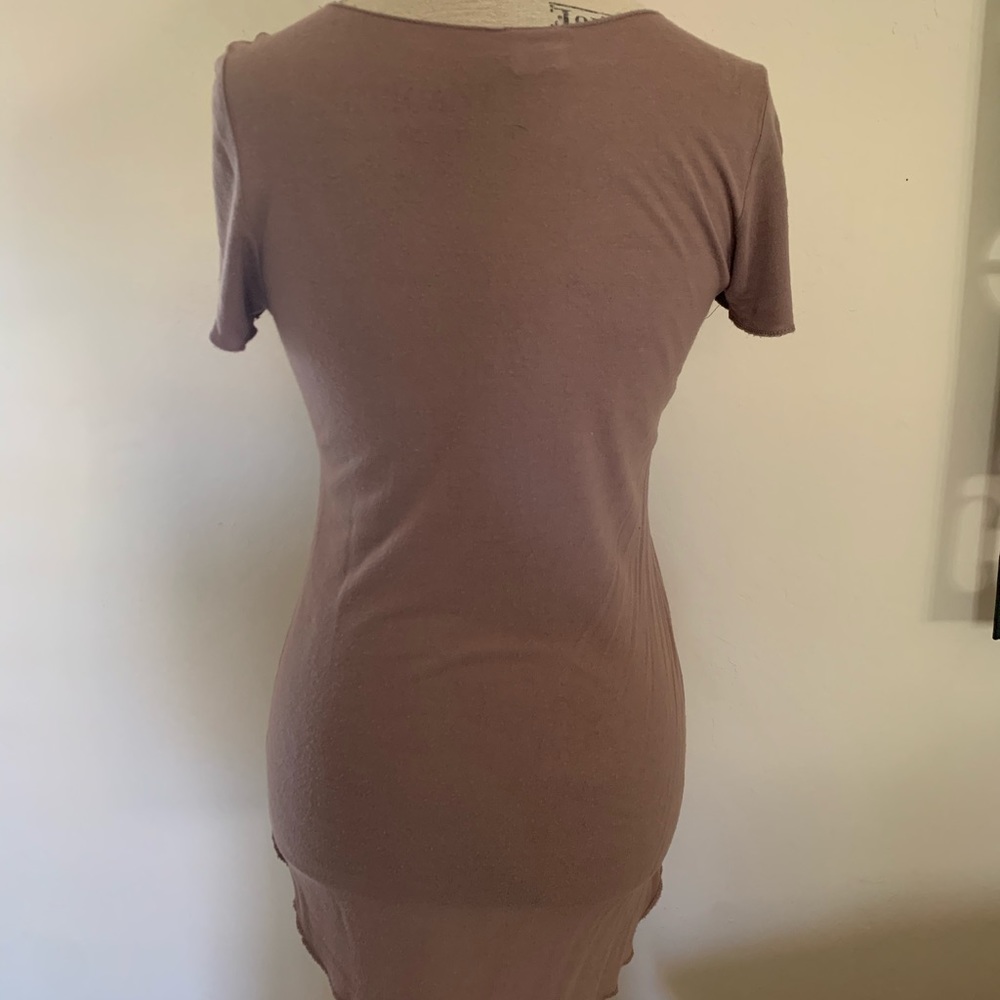 Tilly’s tee - Picture 2 of 2